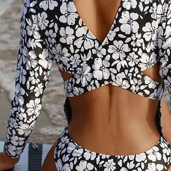 Women Floral Long Sleeve Belly Cover Swimsuit Pakistan