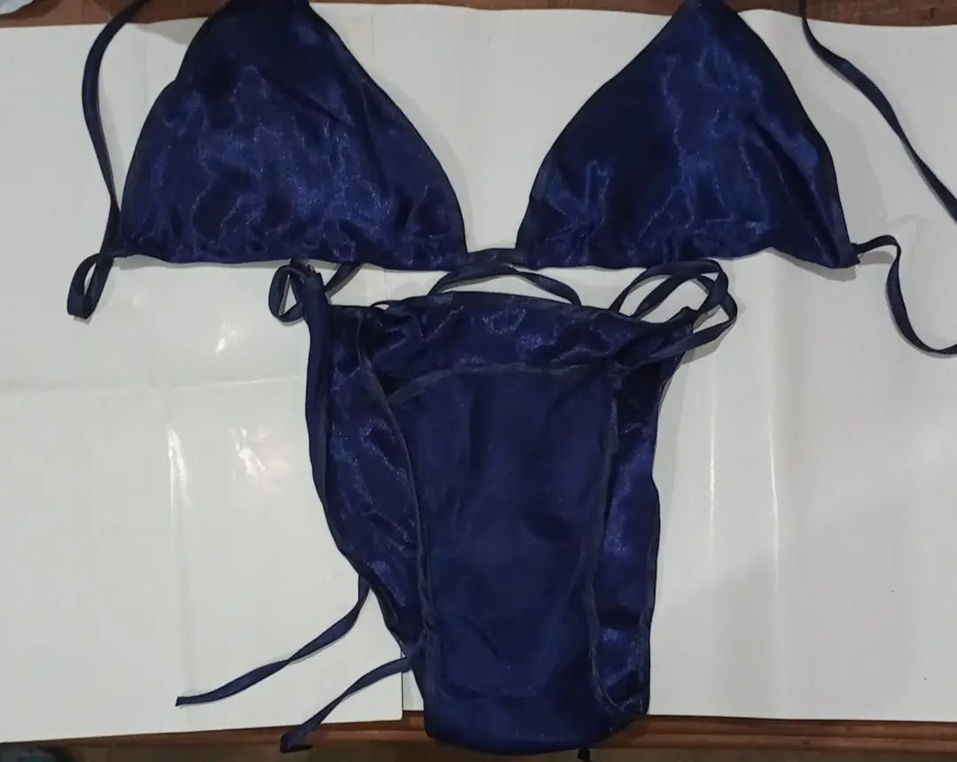 Silk Plain Comfortable And Lightweight Bikini Set / Swimwear For Girls / Bra & Panty